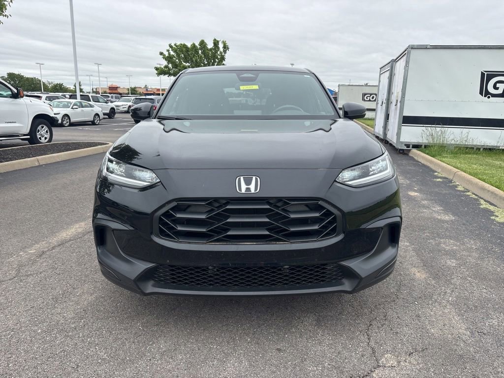 Used 2023 Honda HR-V Sport image 2