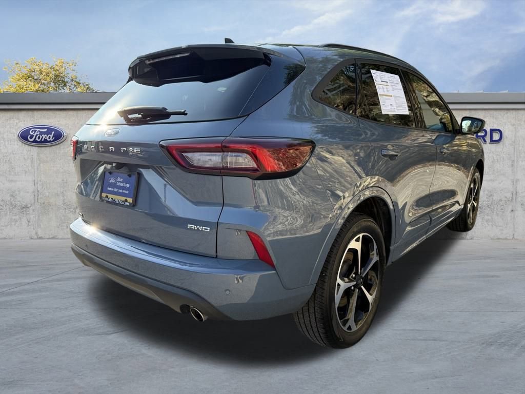Certified 2023 Ford Escape ST-Line Select w/ Tech Pack #1 image 6
