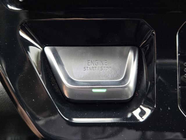 Used 2025 GMC Sierra 2500 AT4 image 23