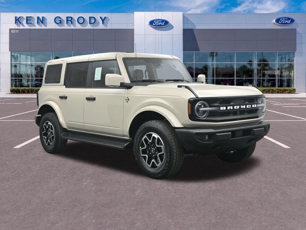 New 2026 Ford Bronco Outer Banks AWD/4WD image 1