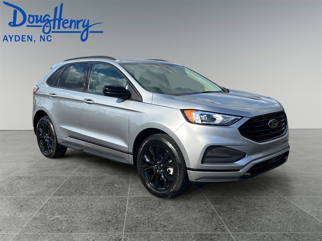 Used 2024 Ford Edge SE w/ Black Appearance Package image 7