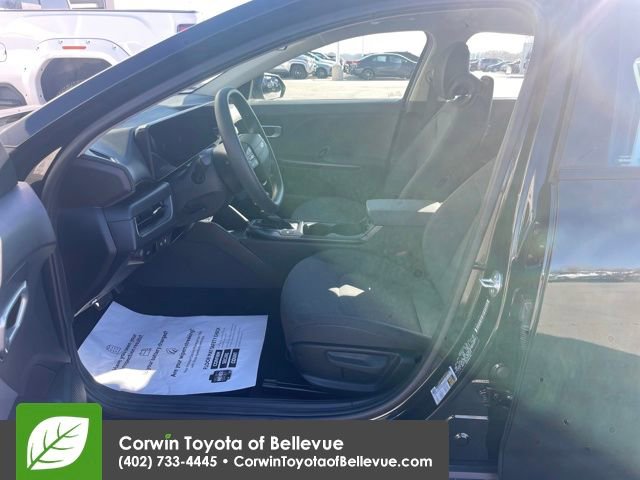 Used 2025 Kia K4 LX image 11