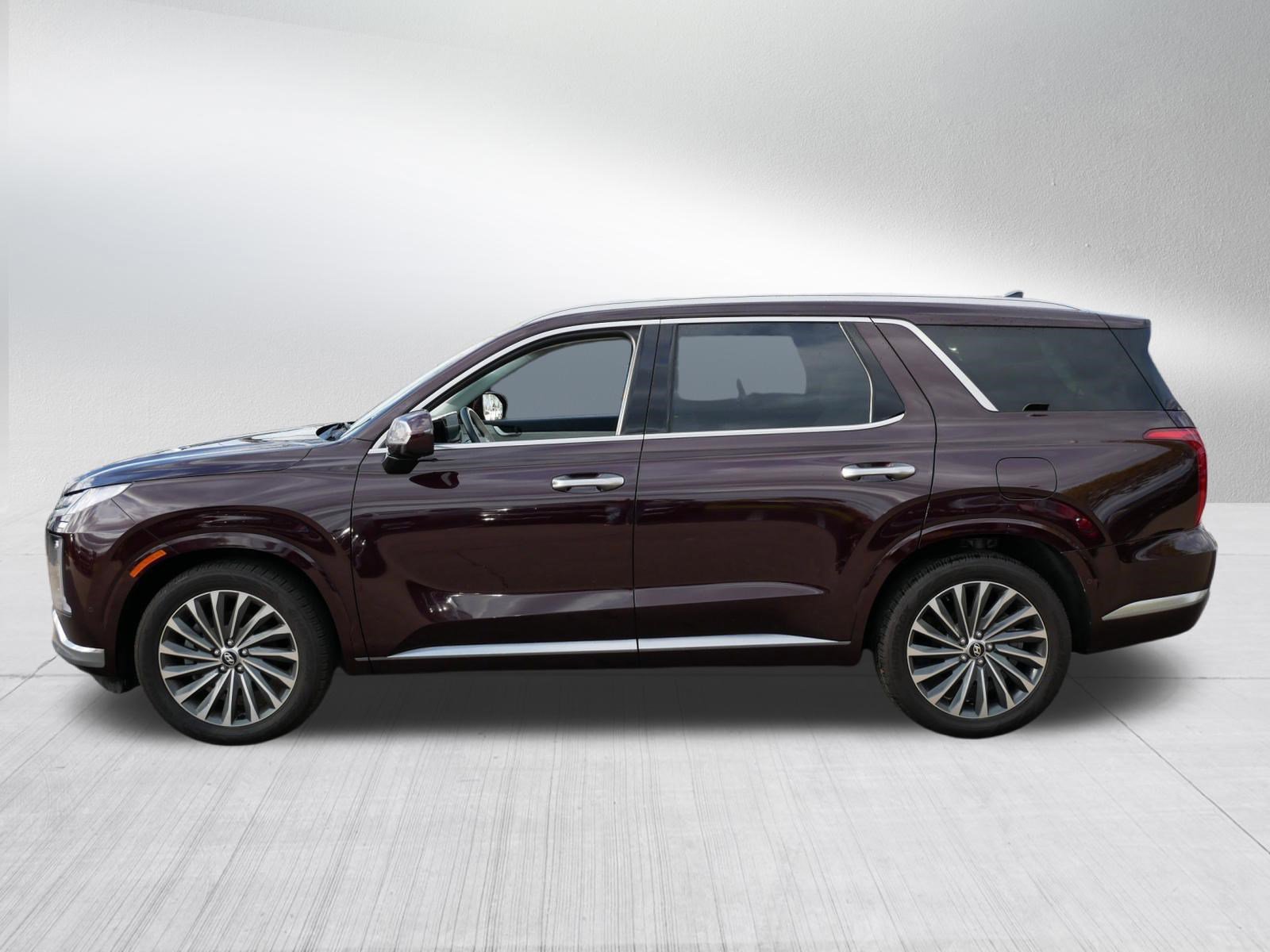 Used 2023 Hyundai Palisade Calligraphy w/ Cargo Package AWD/4WD image 4