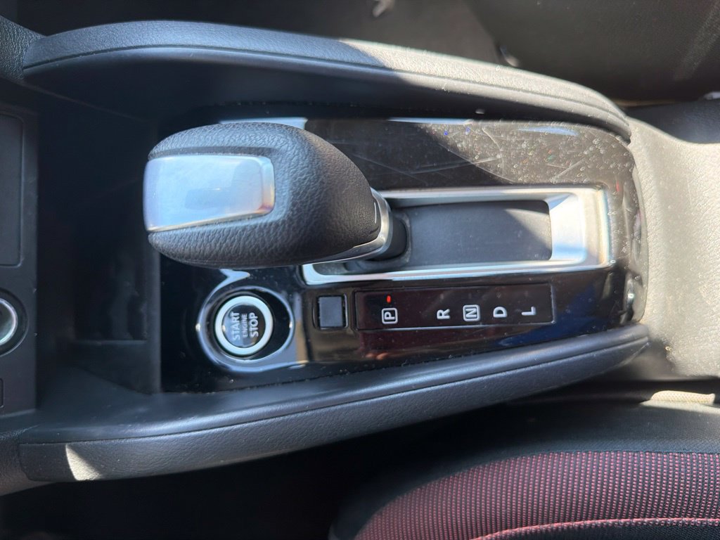 Used 2024 Nissan Versa SR FWD image 34
