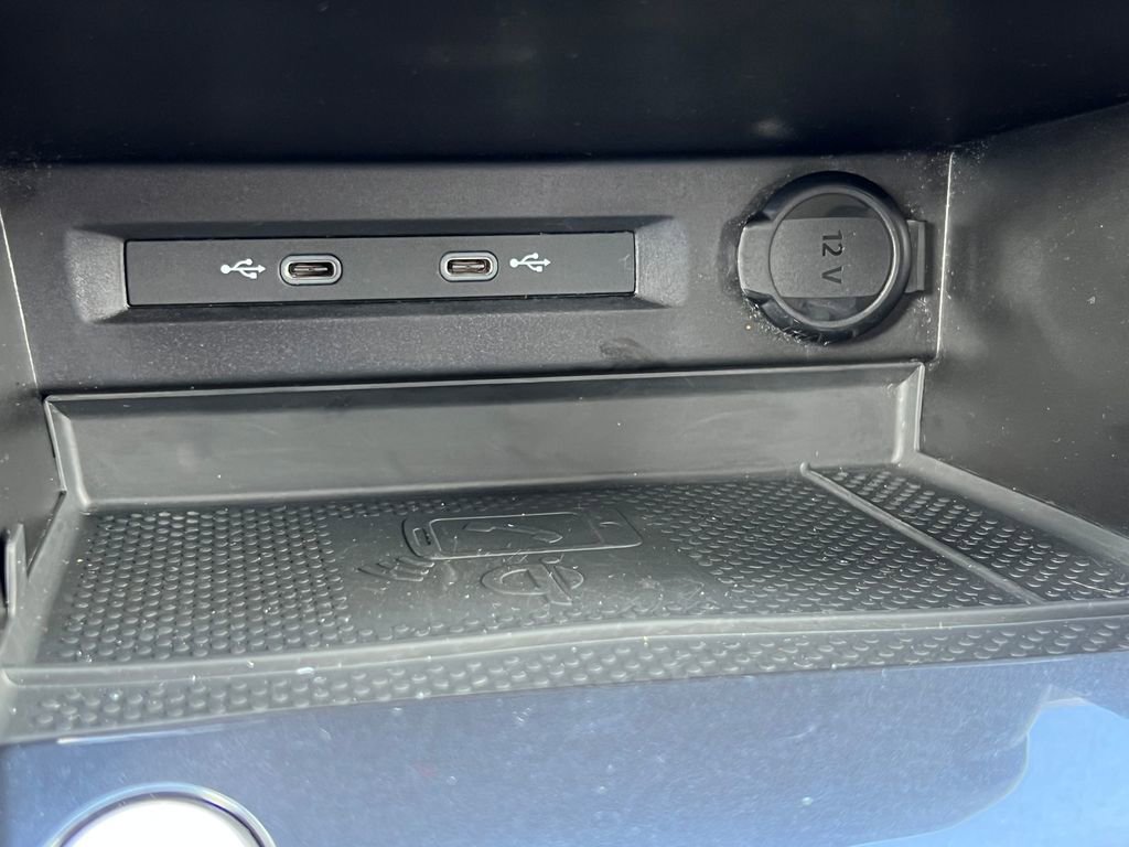 Used 2023 Volkswagen Tiguan SE FWD image 30