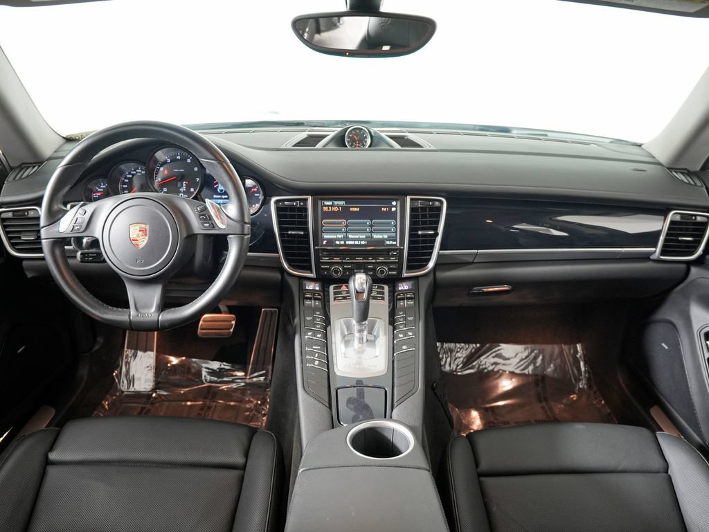 Certified 2016 Porsche Panamera Edition RWD image 22