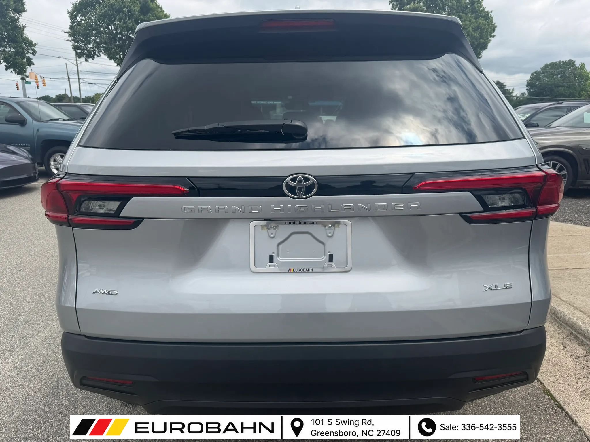 Used 2024 Toyota Grand Highlander AWD image 4
