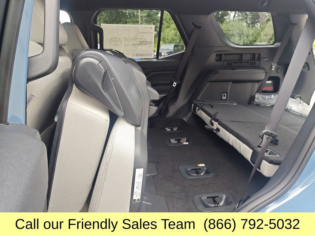 New 2026 Toyota 4Runner SR5 AWD/4WD image 26