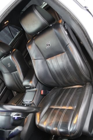 Used 2021 Chrysler 300 S RWD image 27