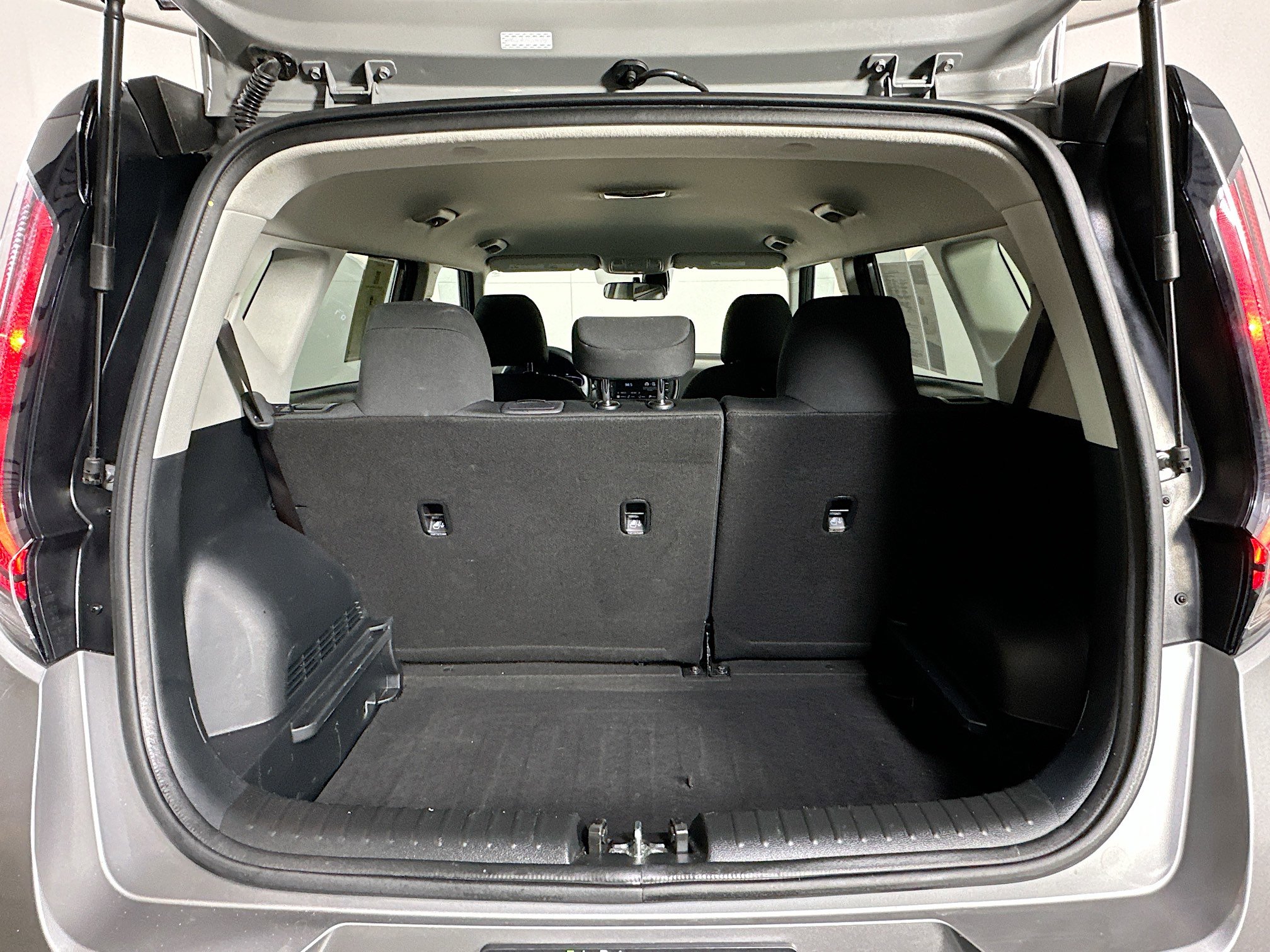 Used 2024 Kia Soul LX w/ Option Group 015 image 27