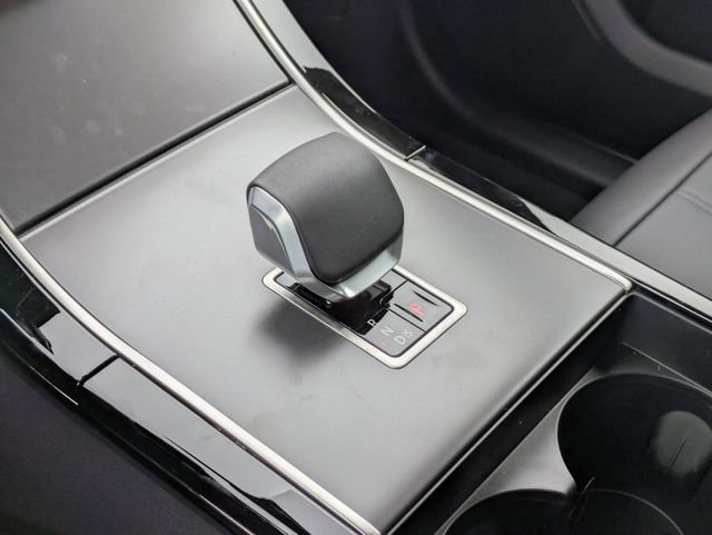 New 2026 Land Rover Range Rover Velar S image 9