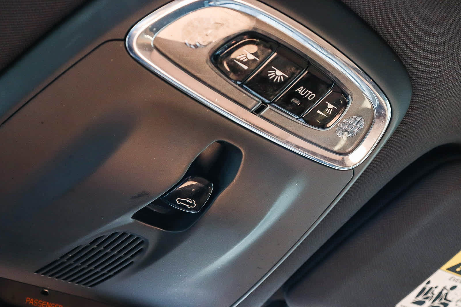 Used 2018 Volvo S90 T5 Momentum w/ Convenience Package FWD image 34