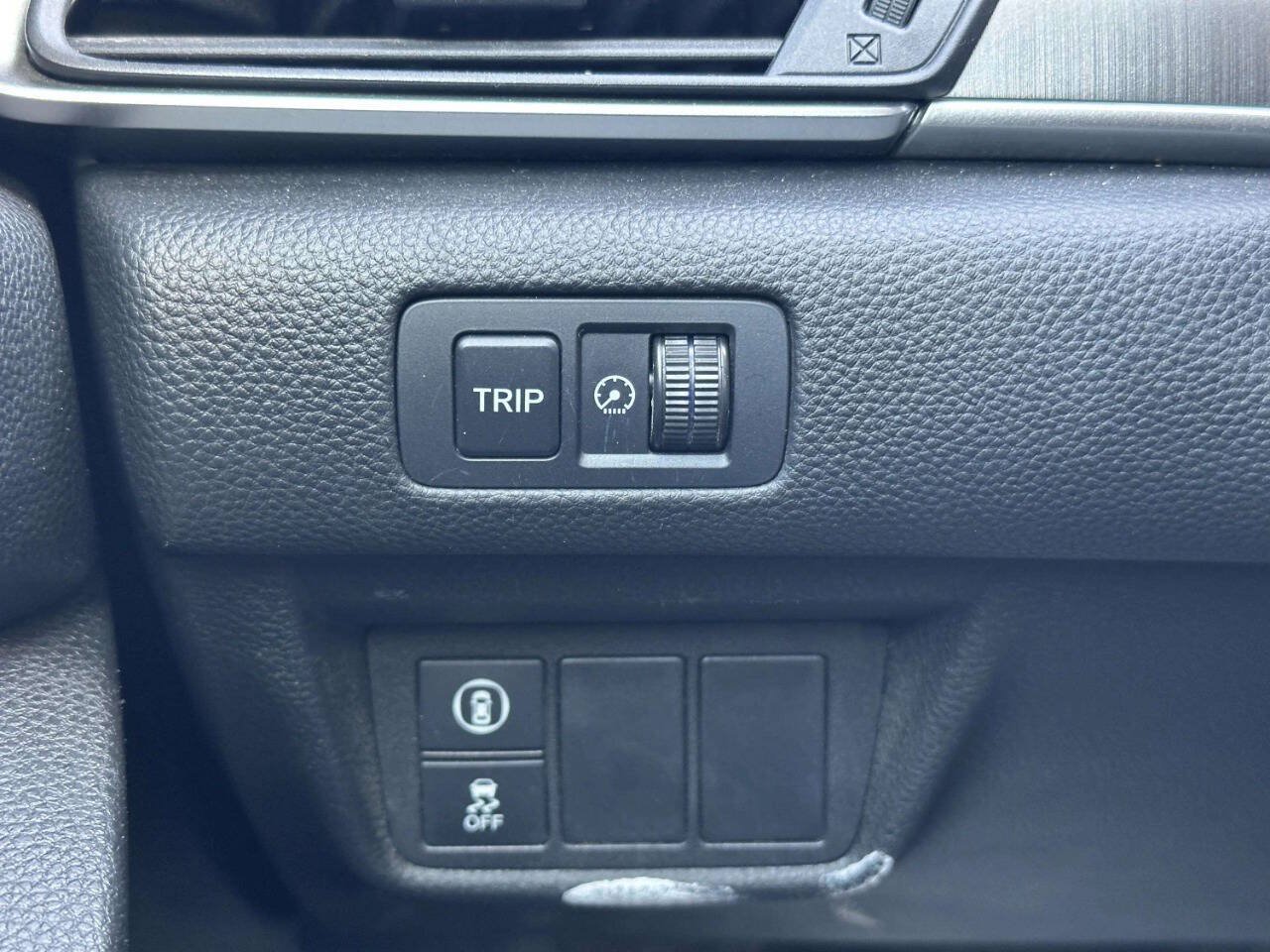 Used 2022 Honda Accord LX image 24