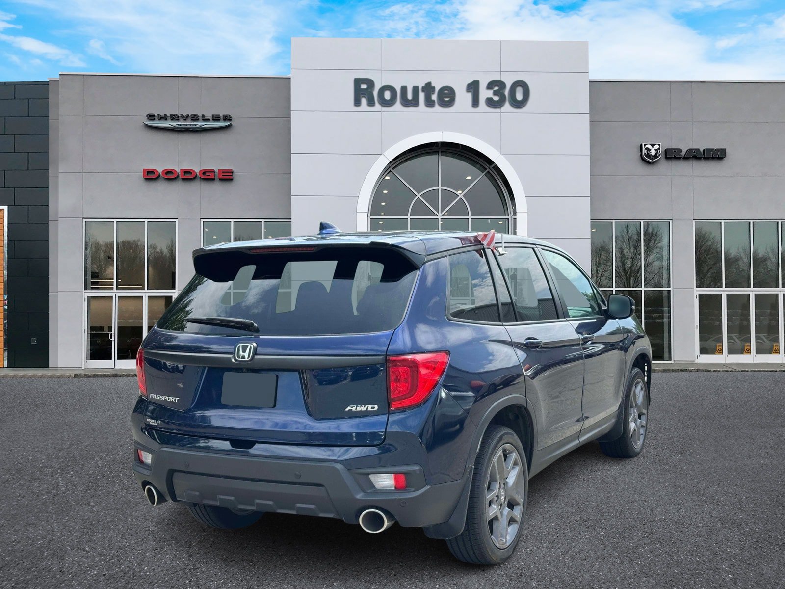 Used 2023 Honda Passport EX-L image 4