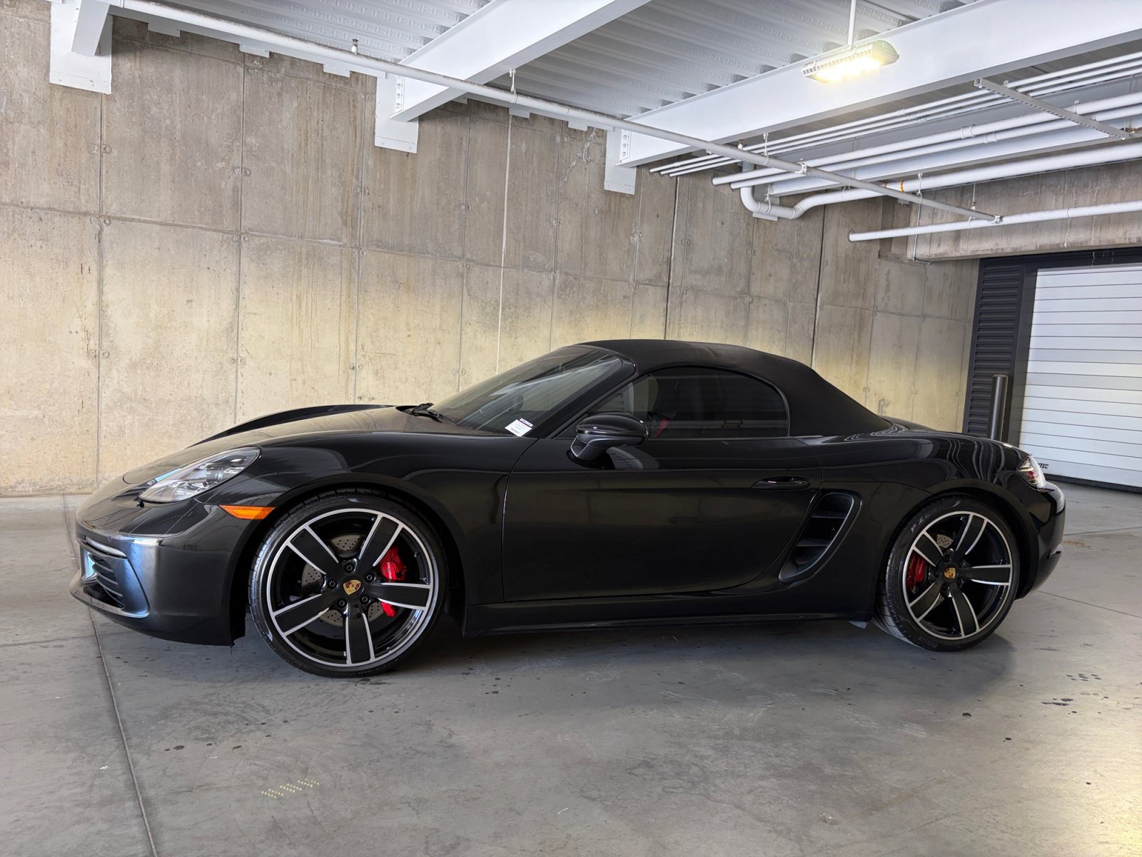 Certified 2025 Porsche 718 Boxster S RWD image 2