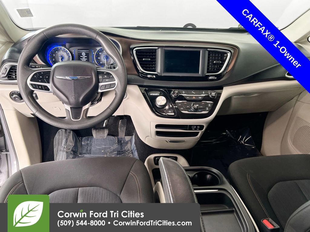 Used 2018 Chrysler Pacifica Touring Plus w/ Tire & Wheel Group image 25