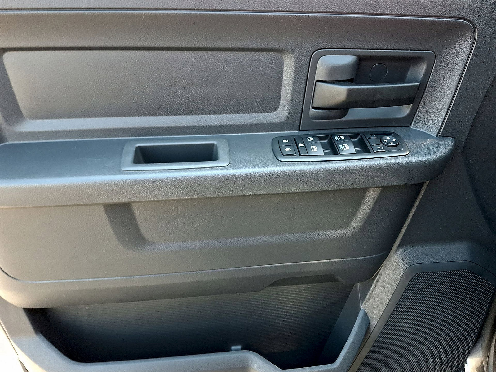 Used 2012 RAM 1500 Express AWD/4WD image 10