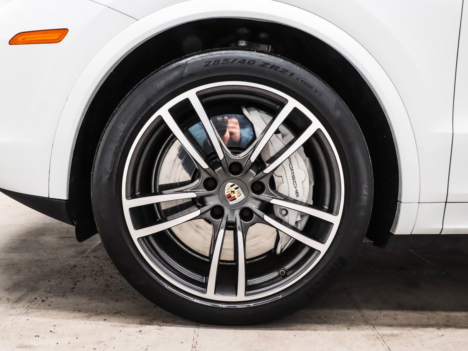 Used 2020 Porsche Cayenne Turbo image 8