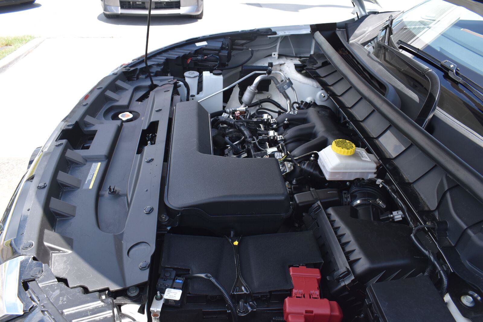 Used 2025 Nissan Pathfinder Platinum w/ Cargo Package FWD image 24