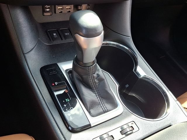 Used 2019 Toyota Highlander Limited Platinum AWD/4WD image 15