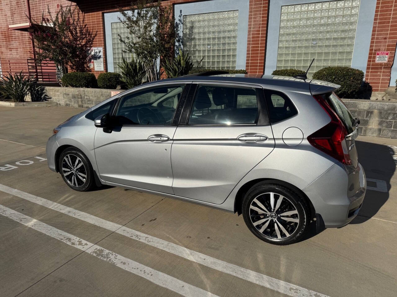 Used 2019 Honda Fit EX-L image 3