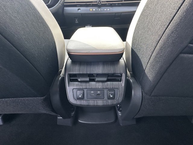 Certified 2023 Nissan Ariya AWD image 31