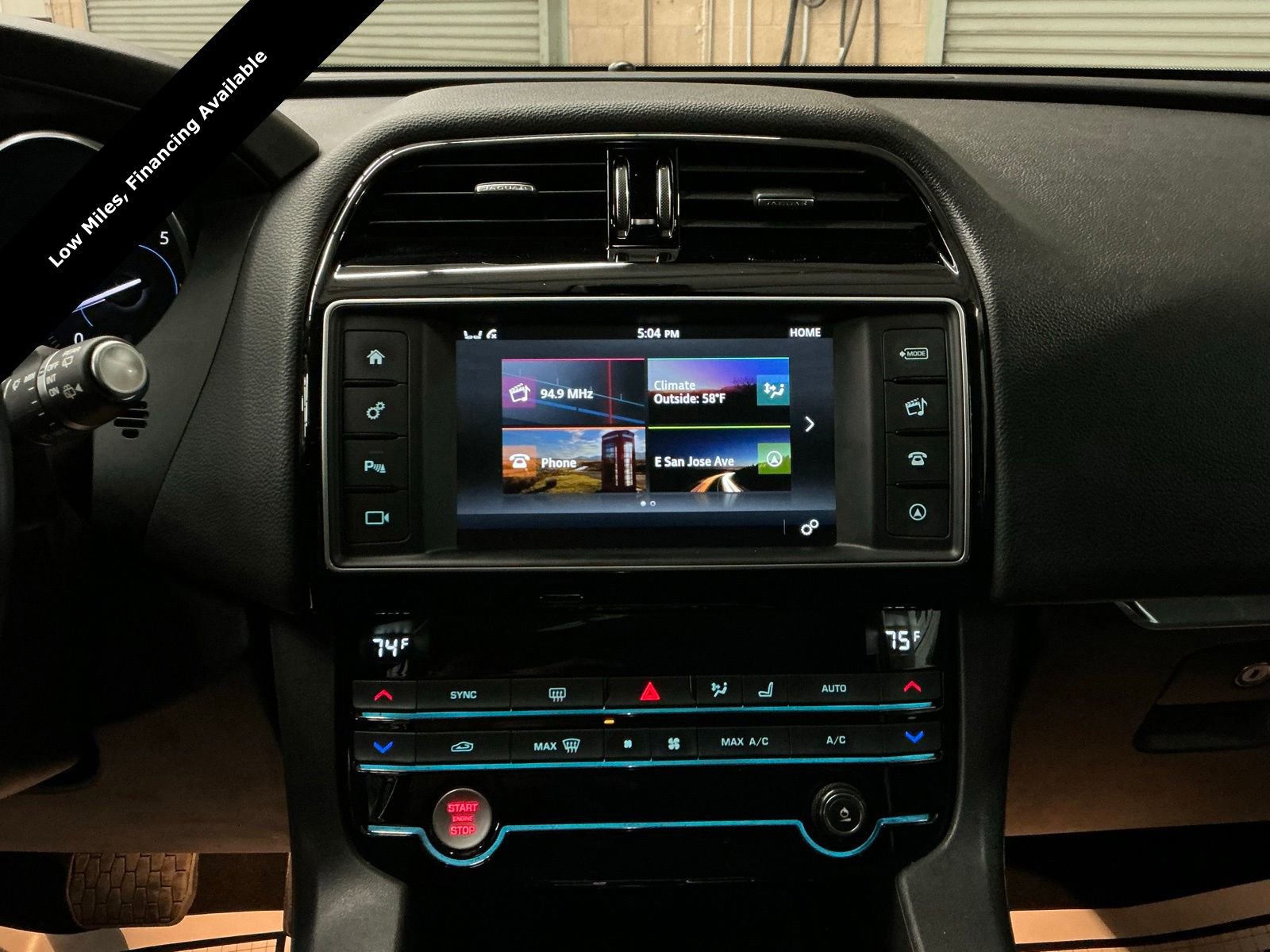 Used 2017 Jaguar F-PACE Prestige image 24