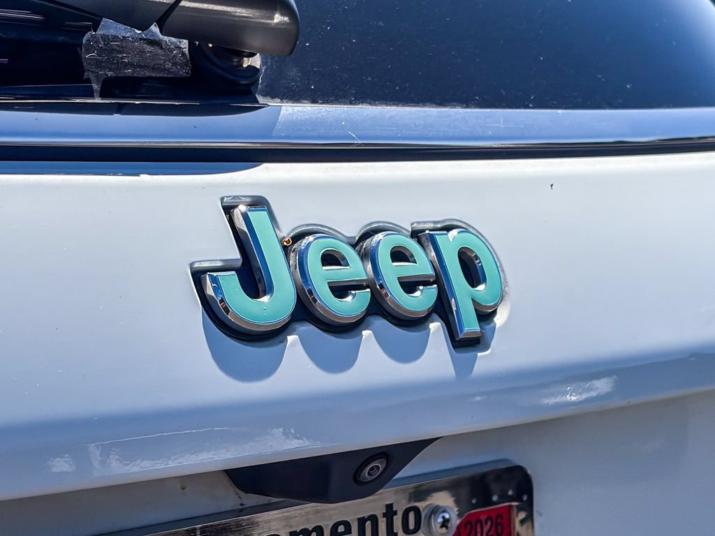 Used 2022 Jeep Compass Latitude AWD/4WD image 9