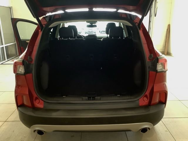 Used 2021 Ford Escape Titanium w/ Titanium Elite Package AWD/4WD image 5