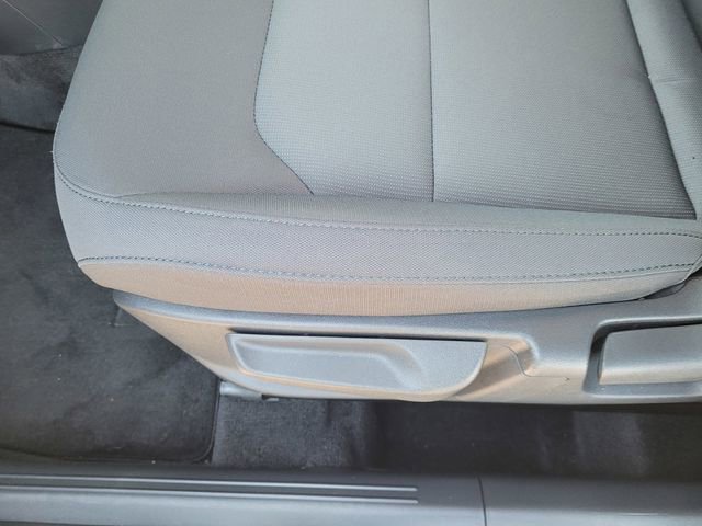 Used 2025 Kia Niro LX image 24