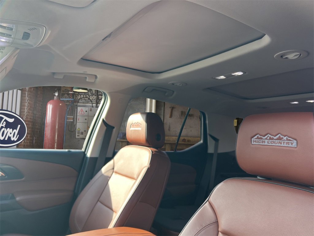 Used 2021 Chevrolet Traverse High Country image 16