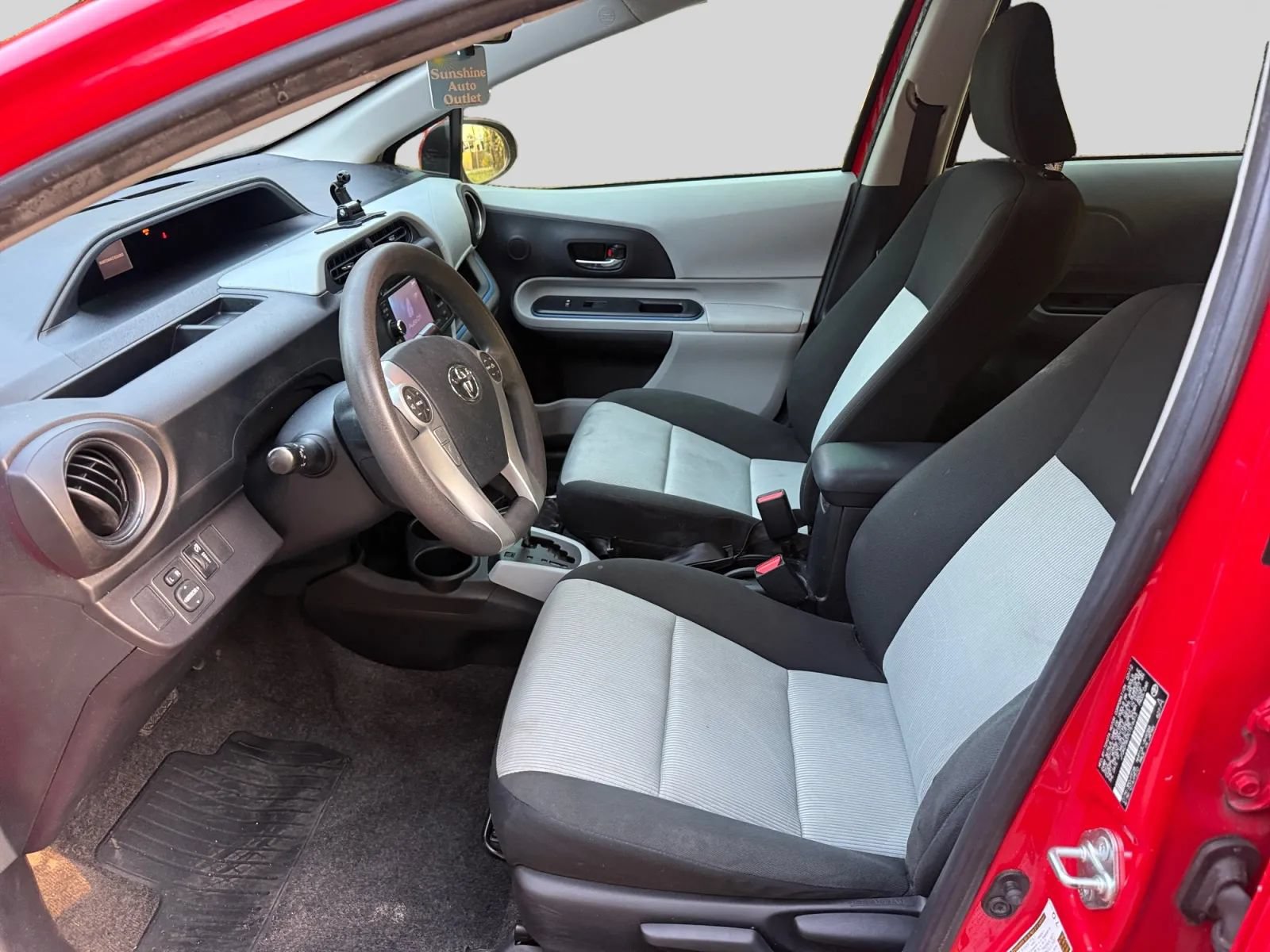 Used 2012 Toyota Prius C Three FWD image 10
