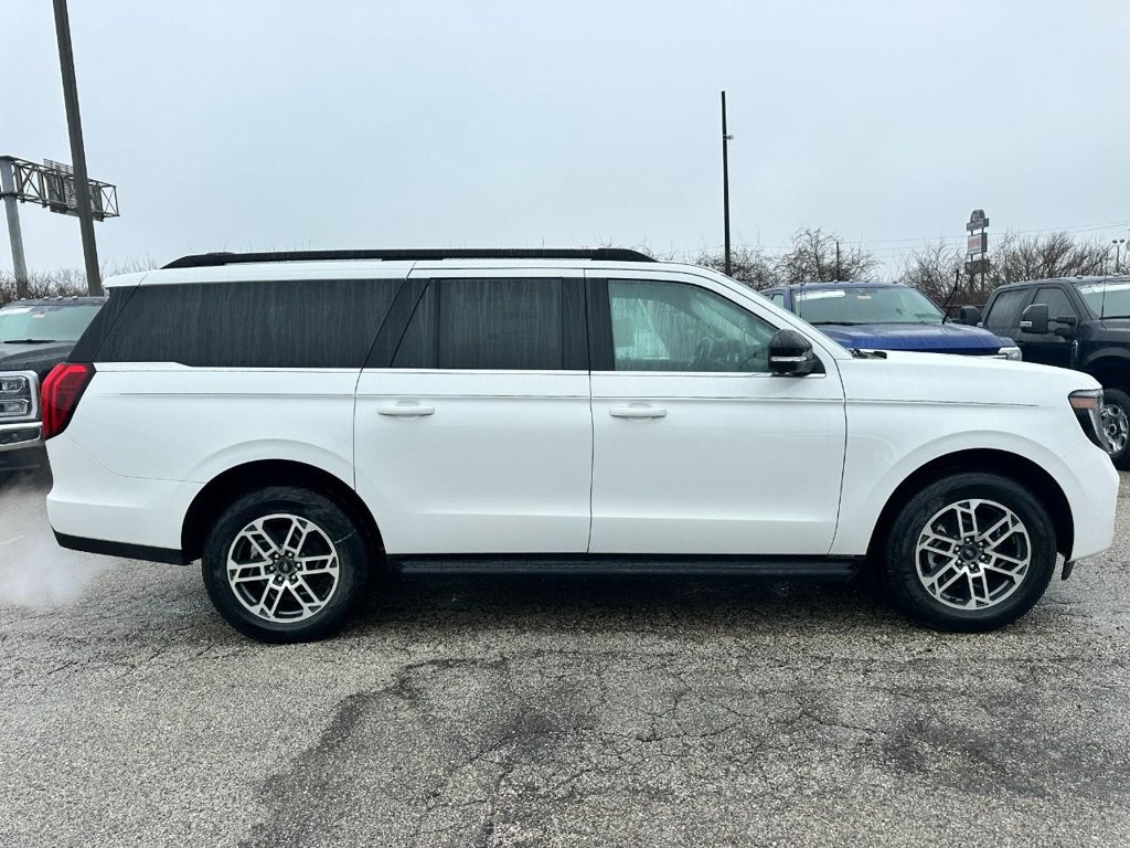 New 2026 Ford Expedition Max Active AWD/4WD image 2