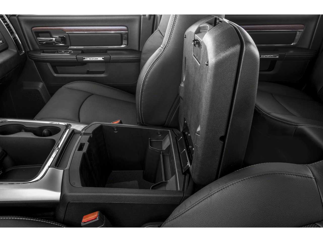 Used 2018 RAM 1500 Laramie AWD/4WD image 10