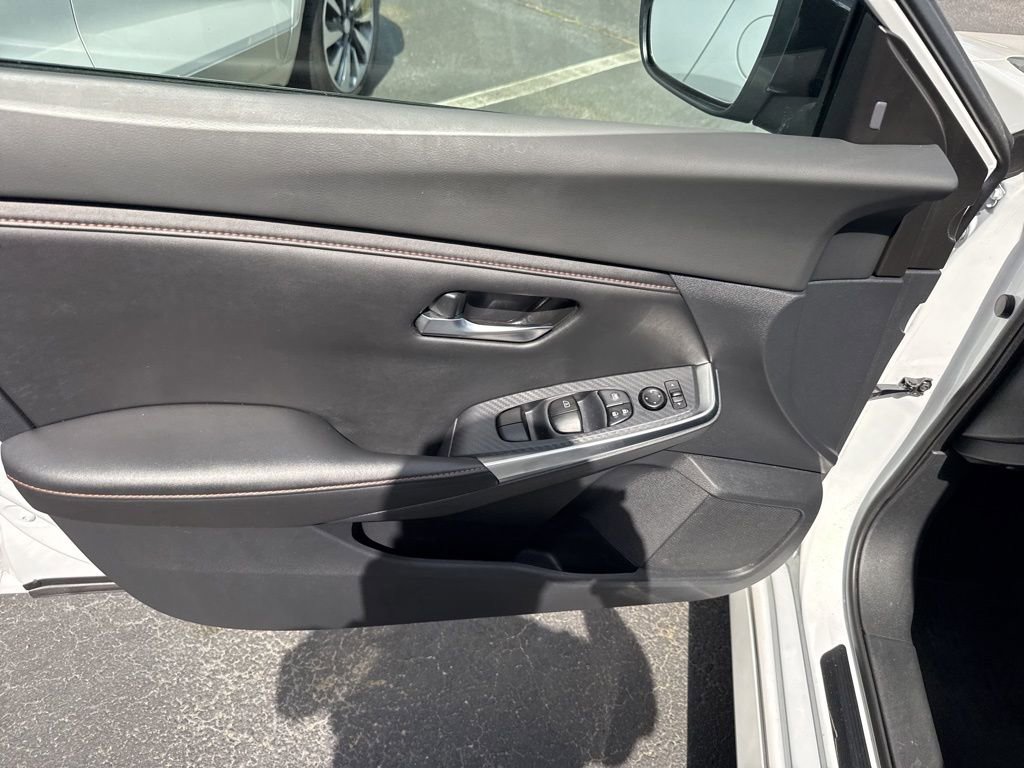 Used 2022 Nissan Sentra SR w/ Lighting Package image 19