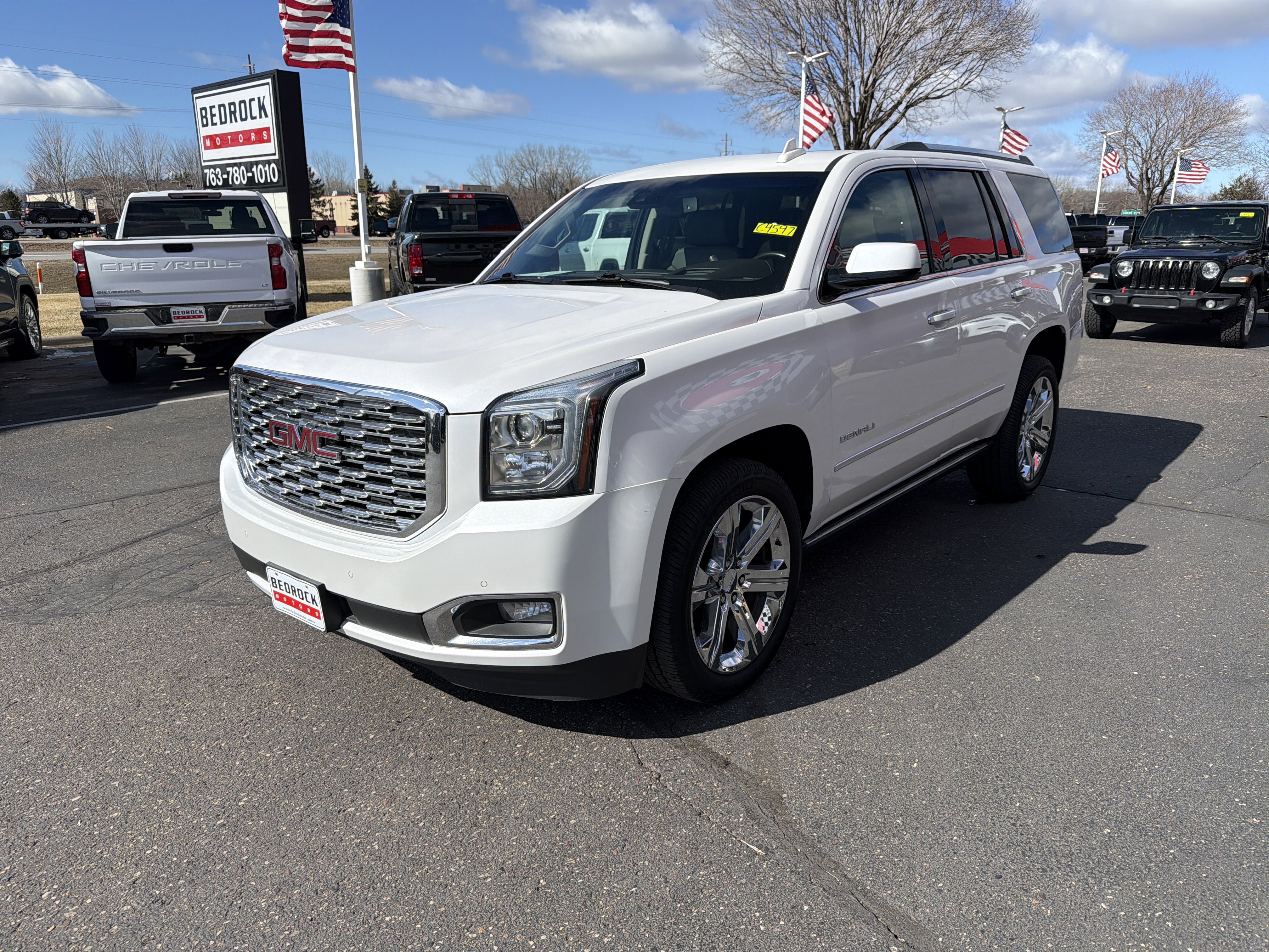 Used 2019 GMC Yukon Denali w/ Denali Ultimate Package image 3