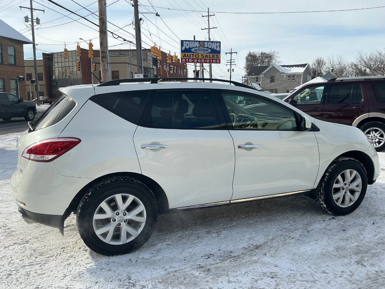 Used 2013 Nissan Murano SL w/ Navigation Pkg image 2