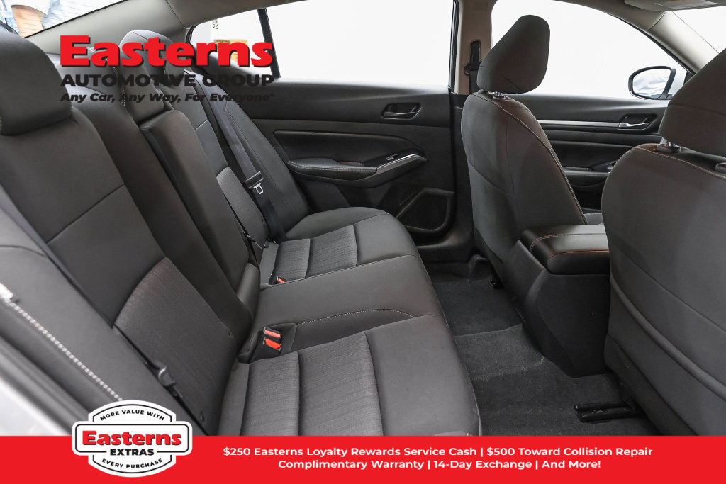 Used 2023 Nissan Altima 2.5 SV FWD image 24