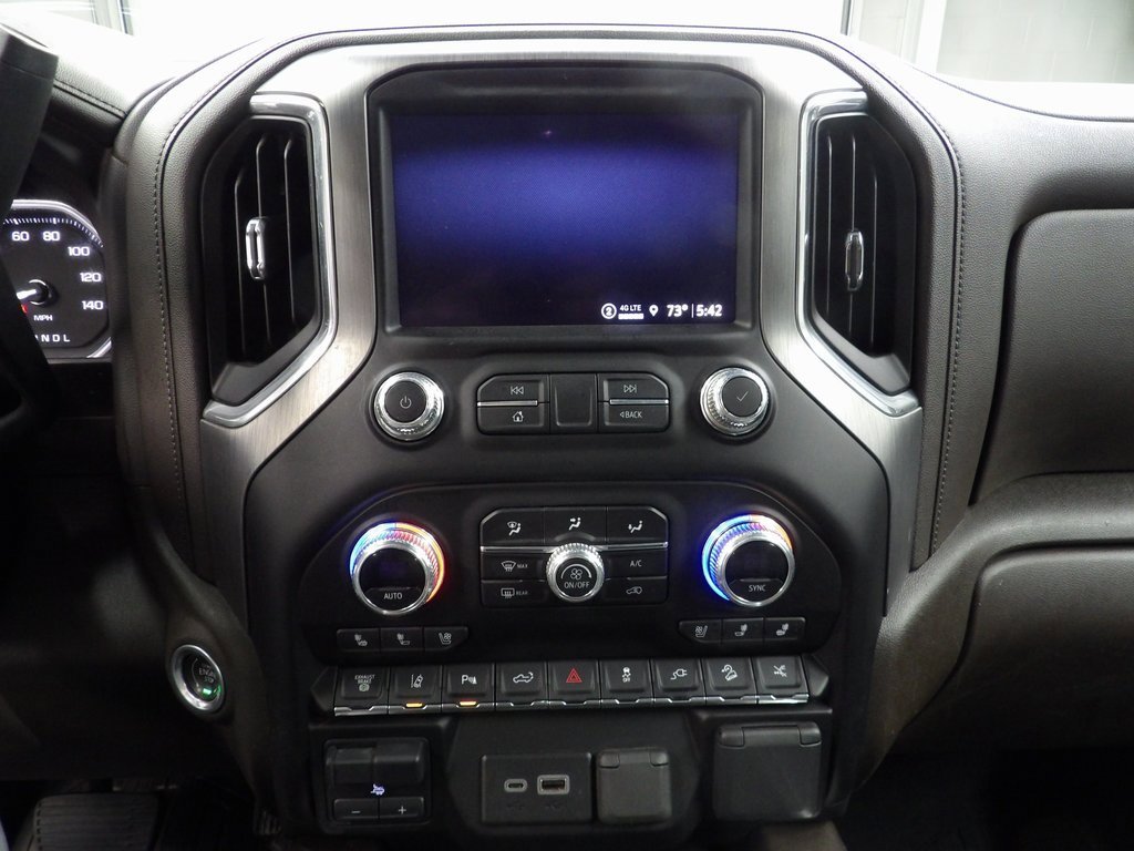 Used 2023 GMC Sierra 3500 Denali w/ Technology Package image 13