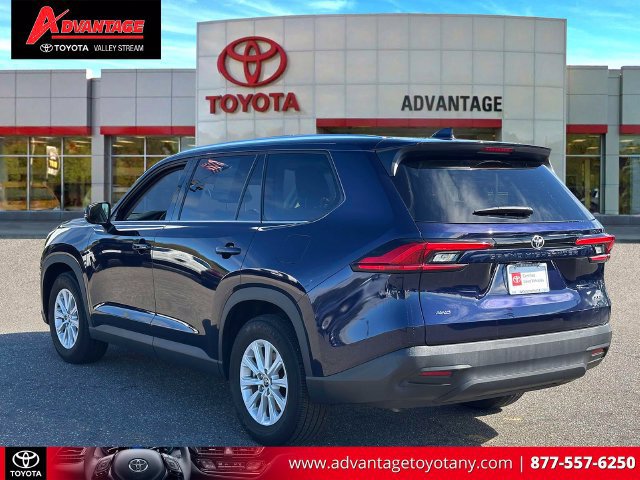 Used 2024 Toyota Grand Highlander AWD image 10