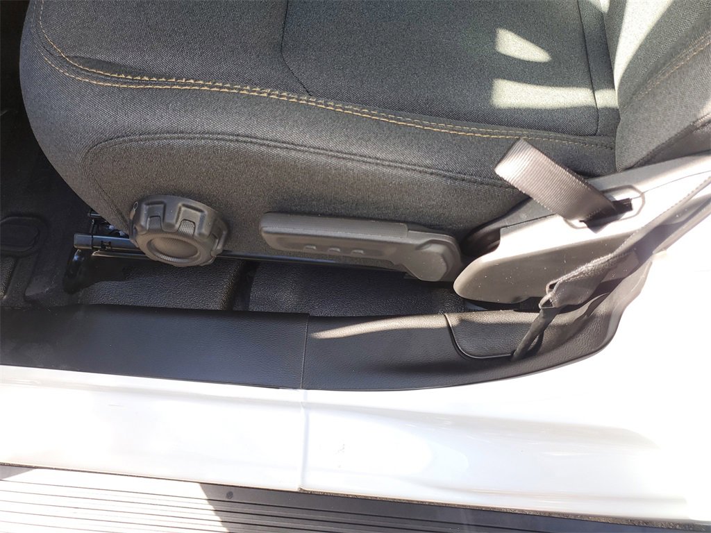 Used 2025 Jeep Wrangler Sport S image 21