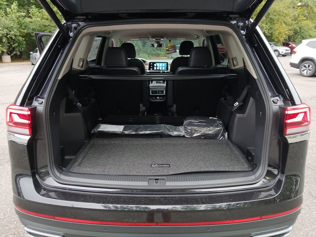 New 2026 Volkswagen Atlas SE FWD image 21