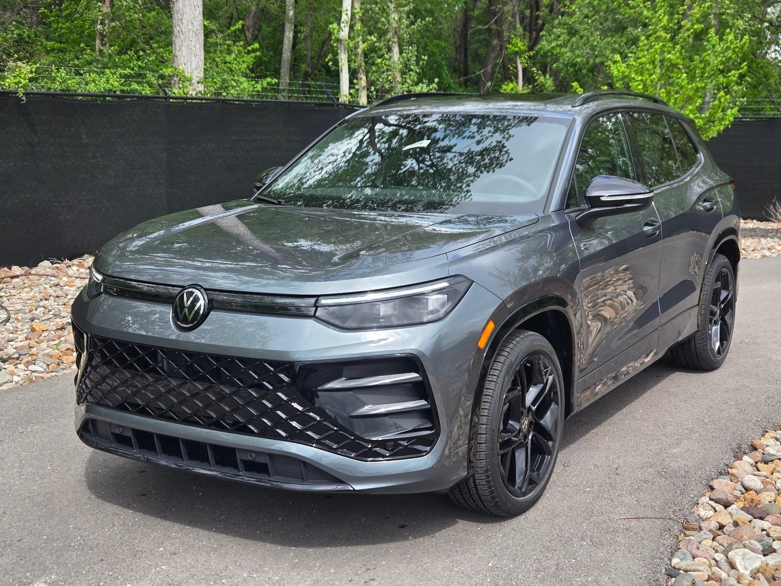 New 2026 Volkswagen Tiguan SE R-Line