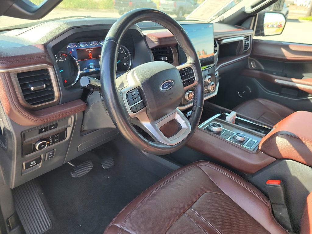 Used 2024 Ford Expedition Limited image 15