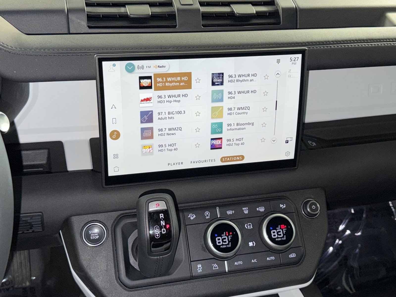 Used 2025 Land Rover Defender 110 S image 18