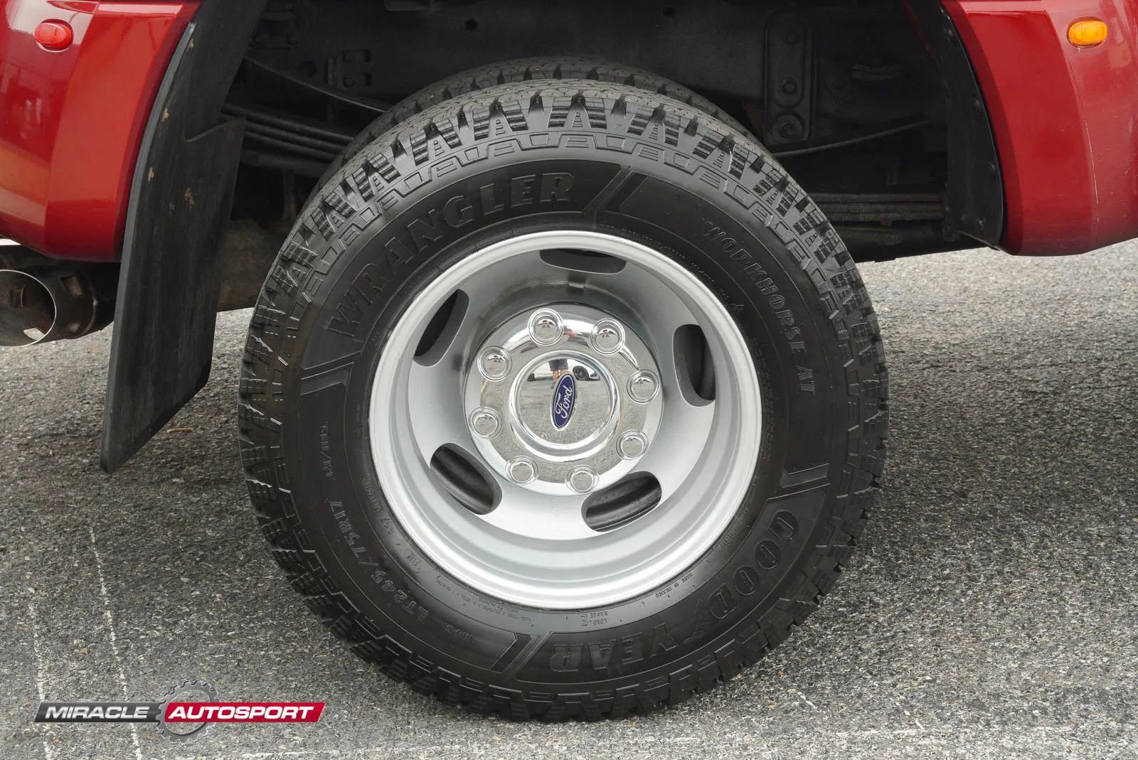 Used 2017 Ford F350 Lariat w/ Lariat Ultimate Package image 11