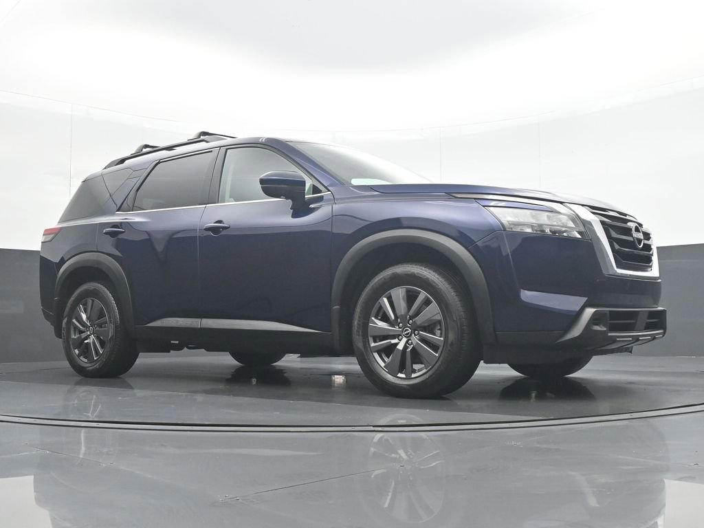 Used 2024 Nissan Pathfinder SV image 31