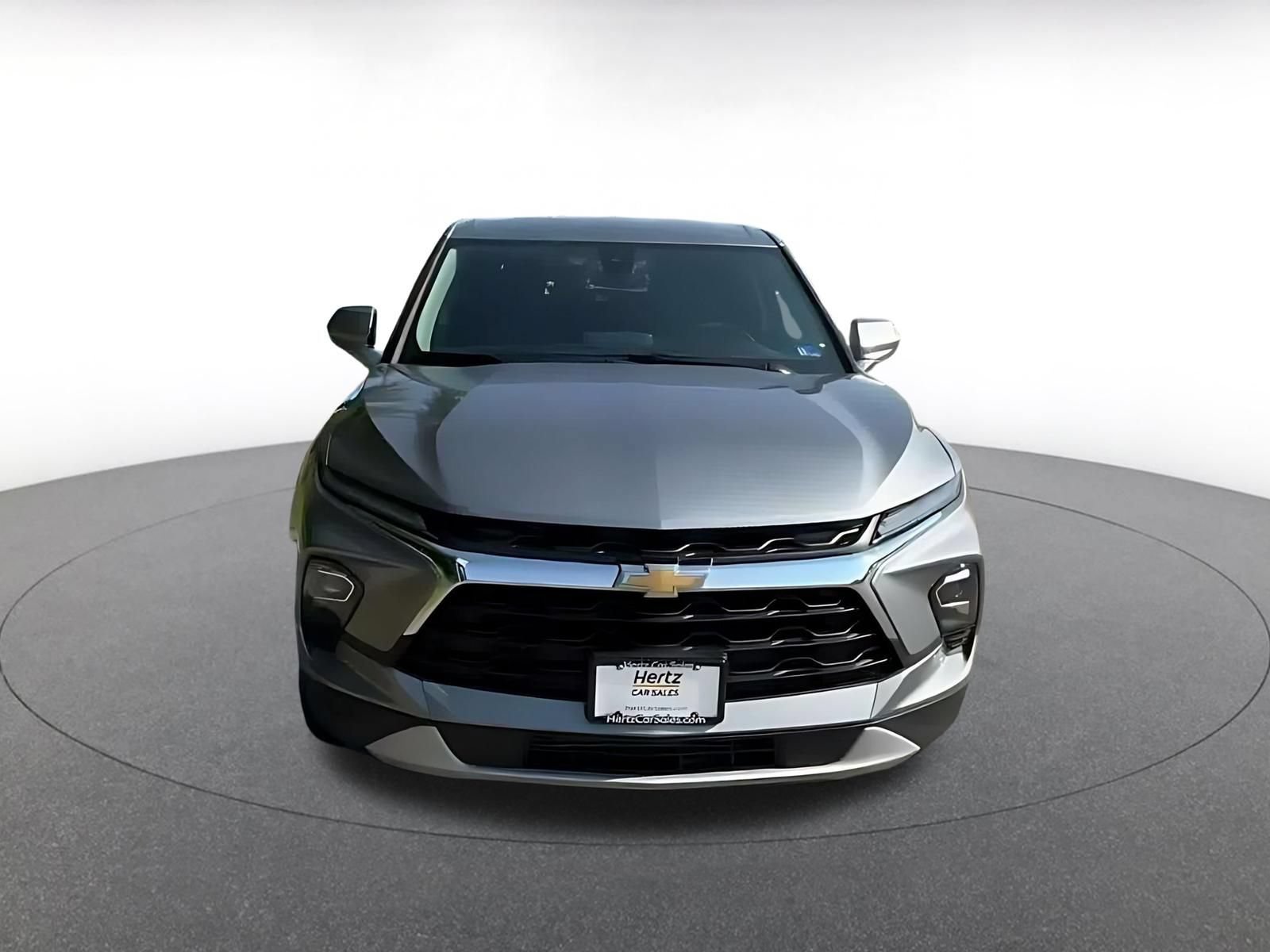 Used 2025 Chevrolet Blazer LT FWD image 4