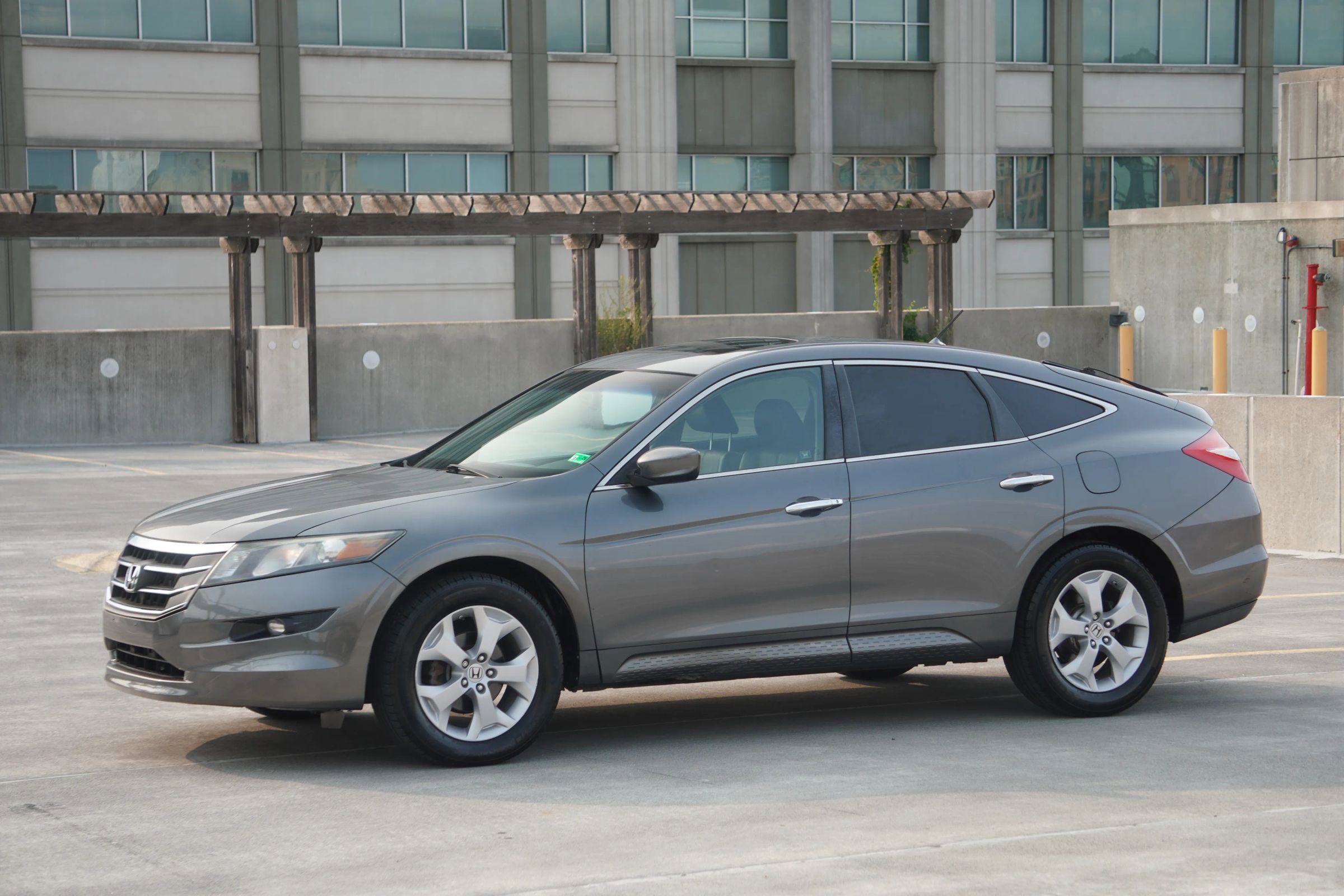 Used 2010 Honda Crosstour EX-L image 37