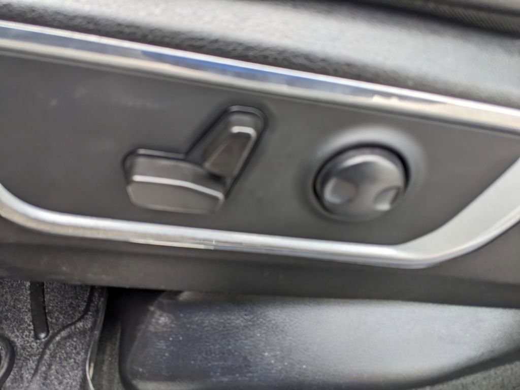 Used 2022 RAM 1500 Laramie AWD/4WD image 31